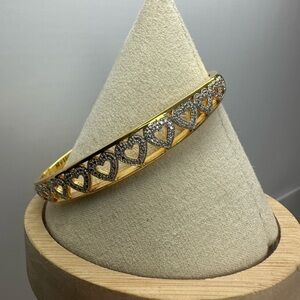 Beautiful Danbury Mint gold and silver heart daughter bracelet .